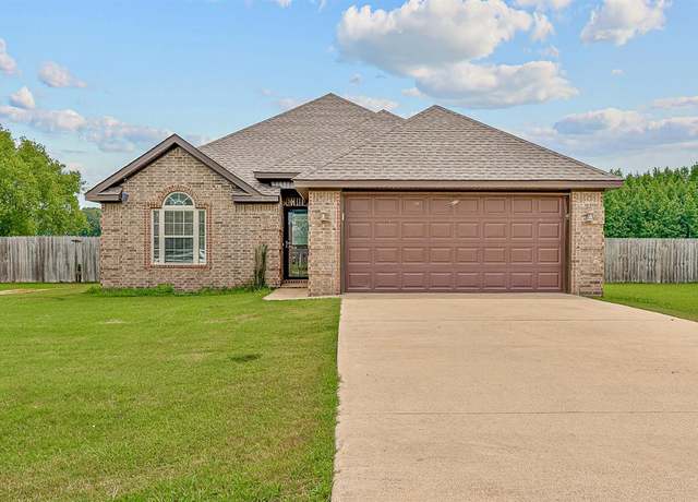 Property at 217 County Road 416, Jonesboro, AR 72404, 3 beds, 2 baths