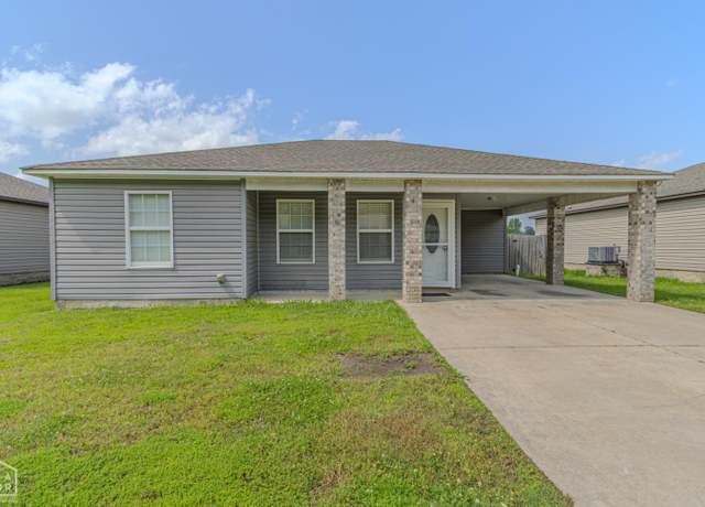 Property at 601 Elizabeth Dr, Paragould, AR 72450, 2 beds, 1 bath