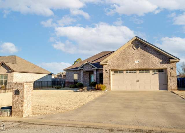 Property at 109 Harper Dr, Brookland, AR 72417, 3 beds, 2 baths