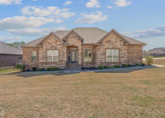 Property at 5016 Rockport Dr, Jonesboro, AR 72404, 4 beds, 2 baths