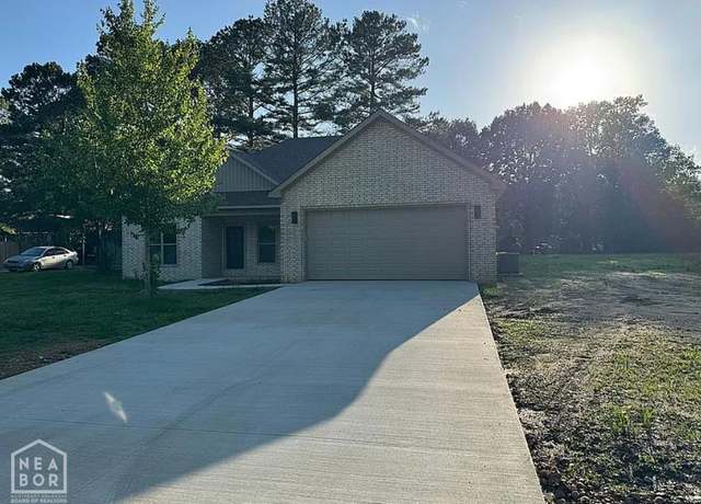 Property at 104 Eason St, Brookland, AR 72417, 3 beds, 2 baths