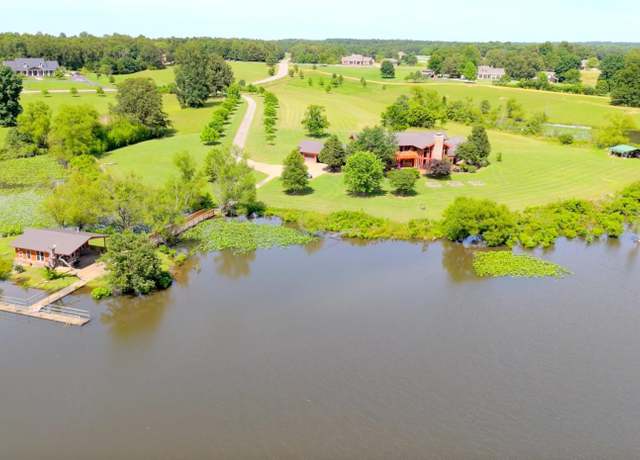 Property at 1605 County Road 759, Jonesboro, AR 72405, 4 beds, 4 baths