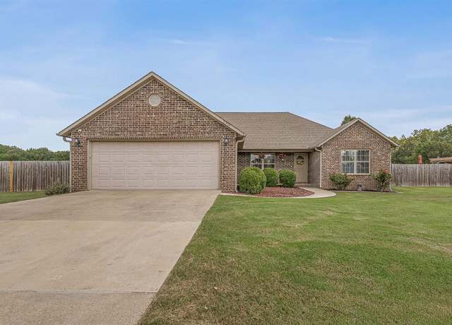 Property at 3314 Colony Drive Dr, Jonesboro, AR 72404, 3 beds, 2 baths