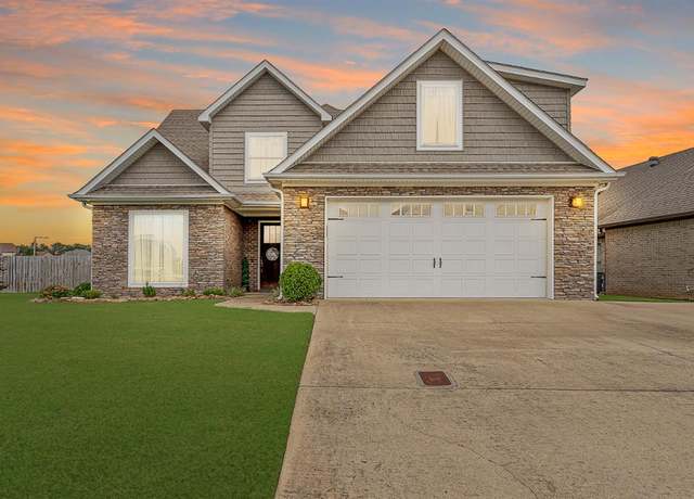 Property at 4200 Villa Cove Cv, Jonesboro, AR 72405, 5 beds, 3 baths