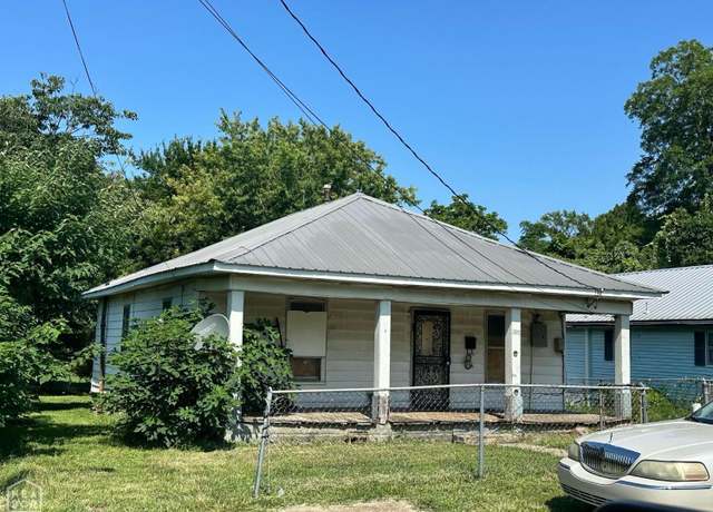 Property at 207 Miller St, Jonesboro, AR 72401, 2 beds, 1 bath
