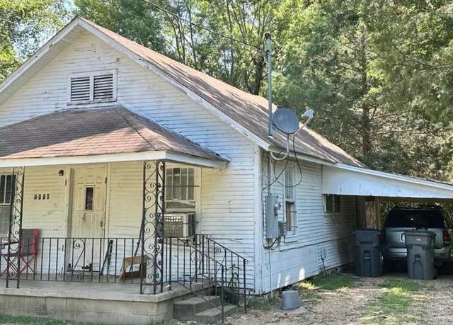 Property at 1110 Warren St, Jonesboro, AR 72401, 4 beds, 1 bath