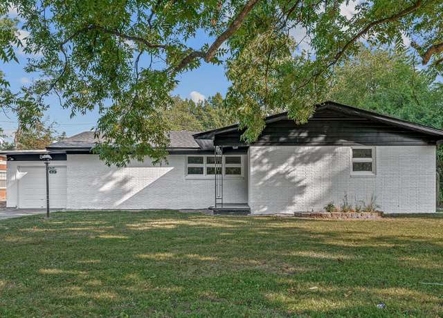 Property at 810 Robindale Rd, Blytheville, AR 72315, 3 beds, 1.5 baths