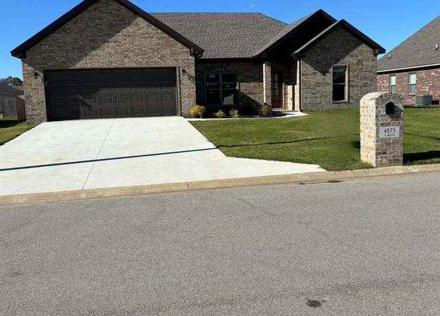 Property at 4573 Plymouth St, Jonesboro, AR 72405, 3 beds, 2 baths