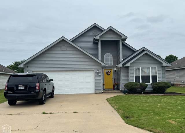 Property at 3887 Bridlewood Dr, Jonesboro, AR 72404, 5 beds, 3 baths