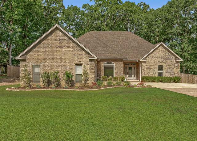 Property at 230 County Road 7820 Rd, Jonesboro, AR 72405, 3 beds, 2.5 baths