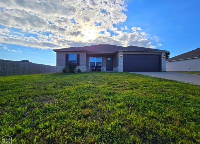 Property at 238 Cole Dr, Brookland, AR 72417, 3 beds, 2 baths