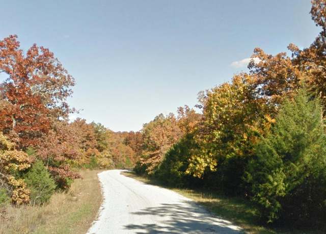 Property at 207 E Forest Dr, Horseshoe Bend, AR 72512