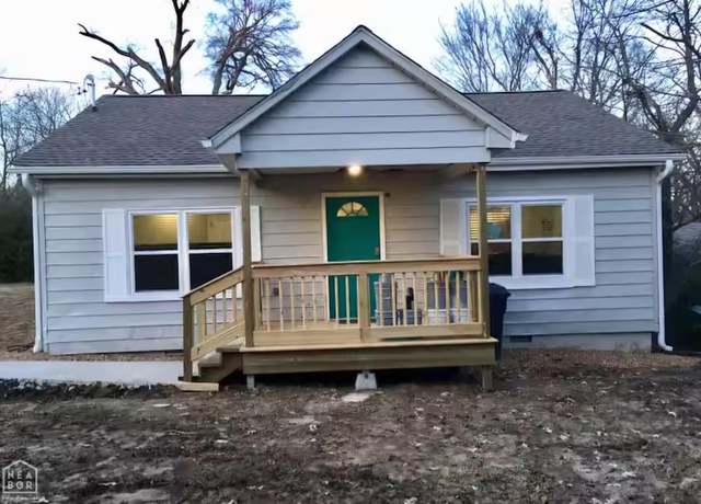 Property at 804 N Caraway Rd, Jonesboro, AR 72401, 2 beds, 1 bath