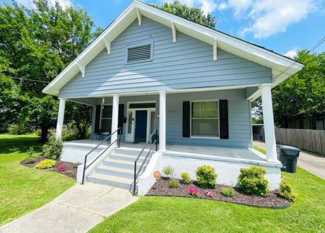 Property at 512 W Oak Ave, Jonesboro, AR 72401, 3 beds, 1 bath