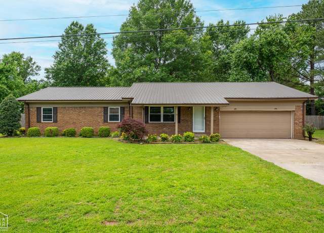 Property at 67 Razorback Dr, Hoxie, AR 72433, 4 beds, 2 baths