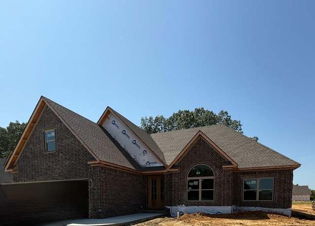 Property at 4019 Eve Cv, Jonesboro, AR 72404, 4 beds, 2 baths