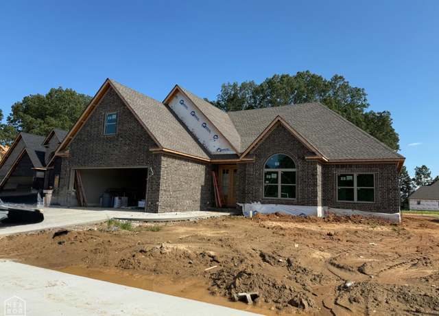 Property at 4019 Eve Cv, Jonesboro, AR 72404, 4 beds, 2 baths