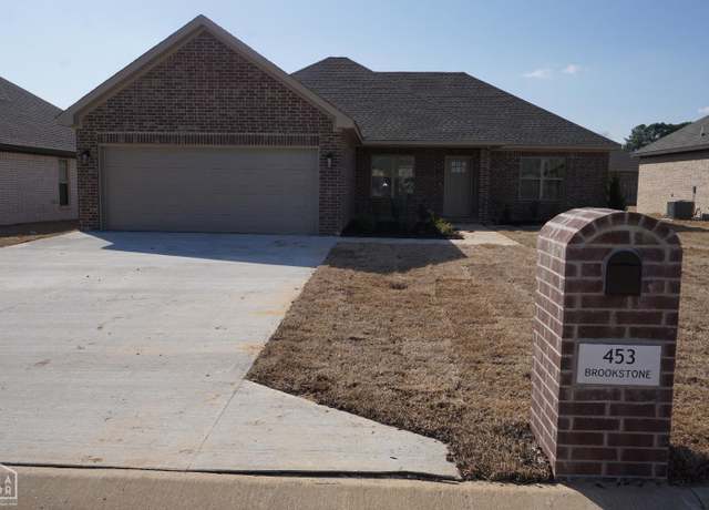 Property at 453 Brookstone Dr, Jonesboro, AR 72404, 3 beds, 2 baths