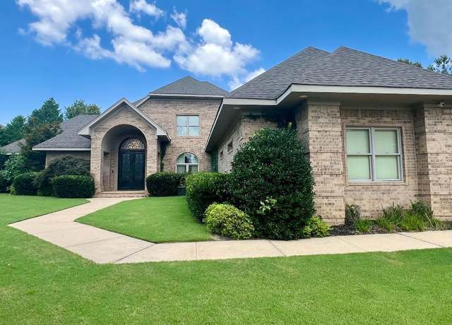 Property at 2321 Grand Oaks Cv, Jonesboro, AR 72404, 4 beds, 4 baths