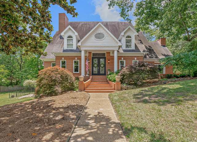 Property at 15 Plantation Oaks Ln, Jonesboro, AR 72401, 6 beds, 4.5 baths