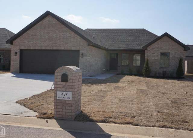 Property at 457 Brookstone Dr, Jonesboro, AR 72404, 3 beds, 2 baths