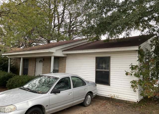 Property at 3517 Sunwood St, Jonesboro, AR 72401, 3 beds, 1 bath
