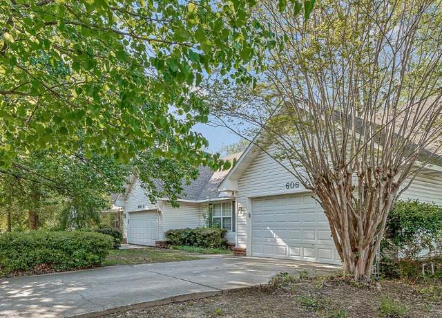 Property at 606 Elm Ave, Jonesboro, AR 72401
