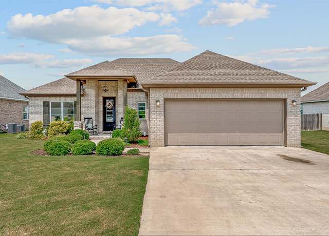 Property at 119 E Hills Dr E, Bono, AR 72416, 3 beds, 2 baths