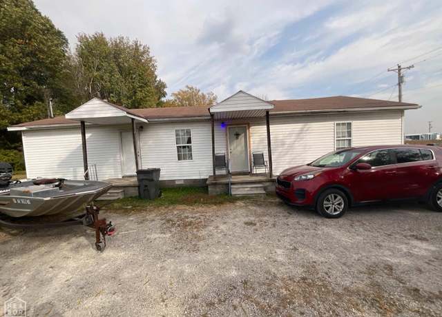 Property at 411 Dennington St, Paragould, AR 72450