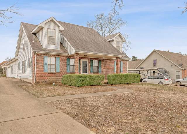 Property at 1103 E Craighead Forrest Rd, Jonesboro, AR 72404, 4 beds, 3 baths