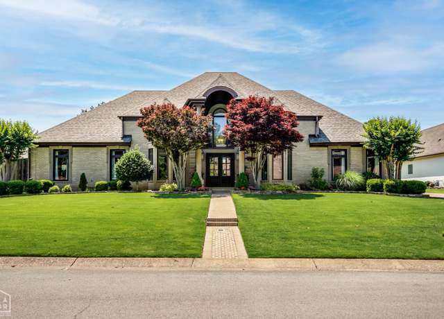 Property at 1203 Dove Rd, Jonesboro, AR 72401, 4 beds, 3.5 baths