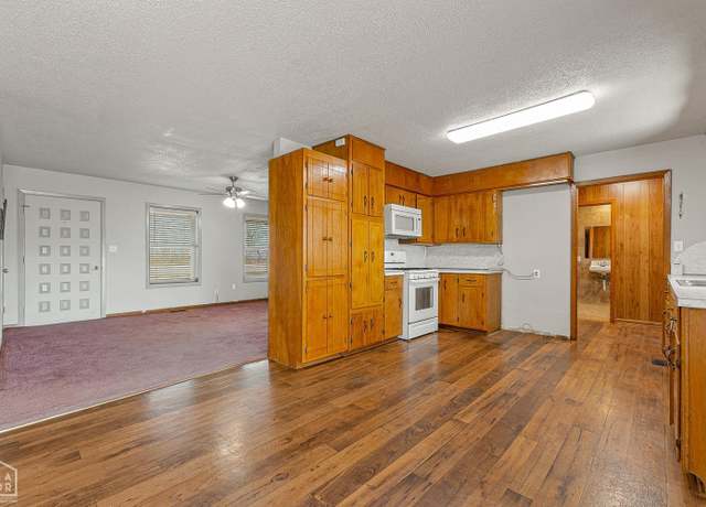 Property at 2351 Highway 63, Walnut Ridge, AR 72476, 3 beds, 2 baths