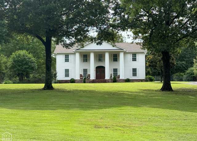 Property at 4913 S Culberhouse St, Jonesboro, AR 72404, 4 beds, 3 baths