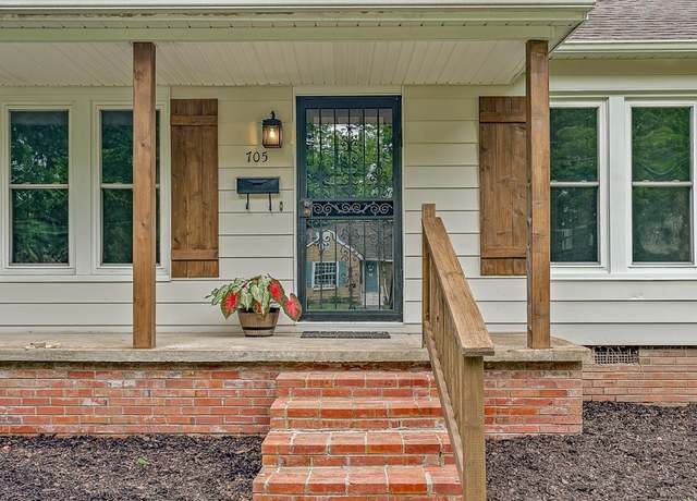 Property at 705 W College Ave, Jonesboro, AR 72401, 3 beds, 2 baths