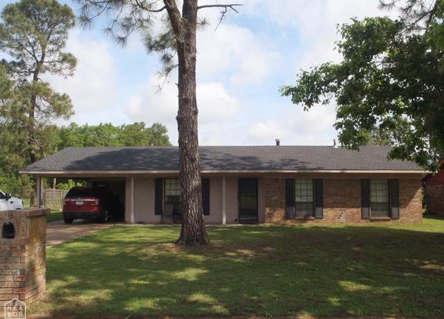 Property at 2009 Daugherty St, Newport, AR 72112, 3 beds, 2 baths