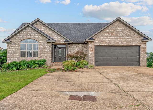 Property at 4217 Lochmoor Cir, Jonesboro, AR 72405, 3 beds, 2.5 baths