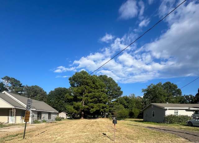 Property at 1303 Royal St, Paragould, AR 72450