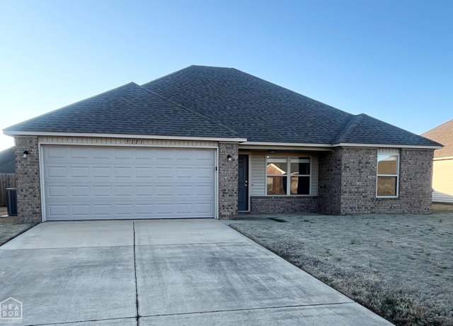 Property at 3721 Remington Dr, Jonesboro, AR 72404, 3 beds, 2 baths