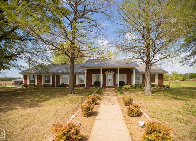 Property at 100 W Penn St W, Portia, AR 72457, 4 beds, 2 baths