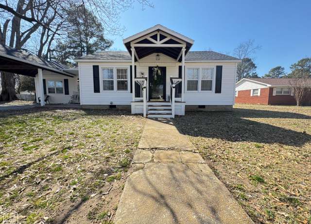 Property at 1101 Columbia St, Corning, AR 72422, 3 beds, 2 baths