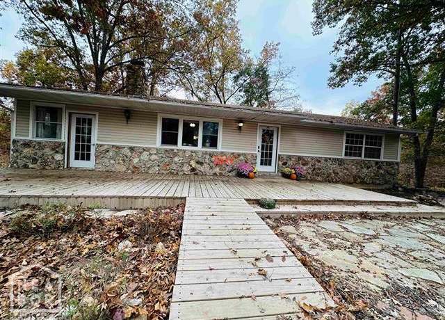 Property at 64 Ottawa Ln, Flippin, AR 72634, 3 beds, 2 baths