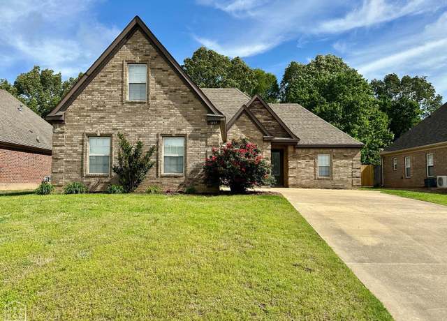Property at 3409 Ridgeway Cir, Jonesboro, AR 72404, 4 beds, 2 baths