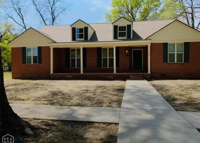 Property at 315 Pine, Newport, AR 72112, 3 beds, 2 baths