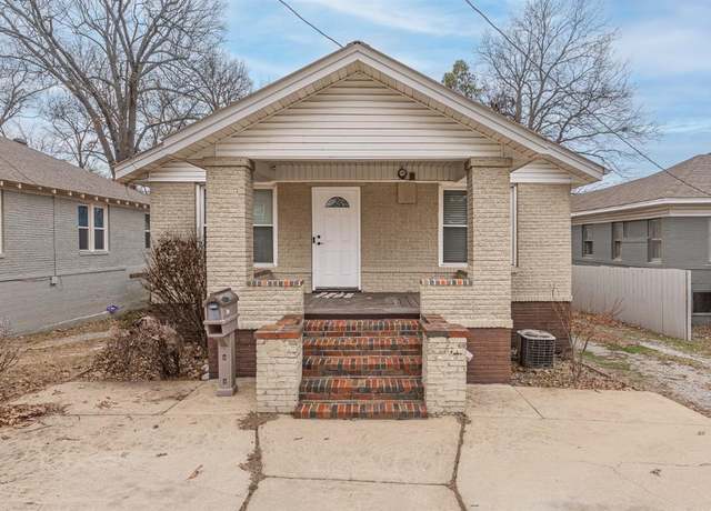Property at 206 E Nettleton Ave, Jonesboro, AR 72401, 2 beds, 2 baths
