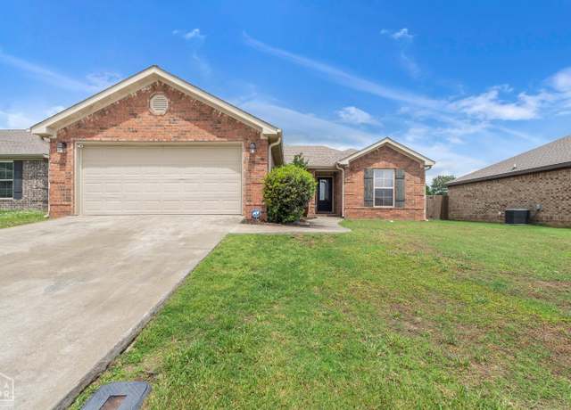 Property at 398 Wildwood Point Pt, Jonesboro, AR 72405, 3 beds, 2 baths