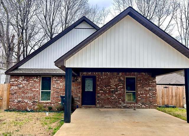 Property at 1010 Mays Rd Rd, Jonesboro, AR 72405, 3 beds, 2 baths