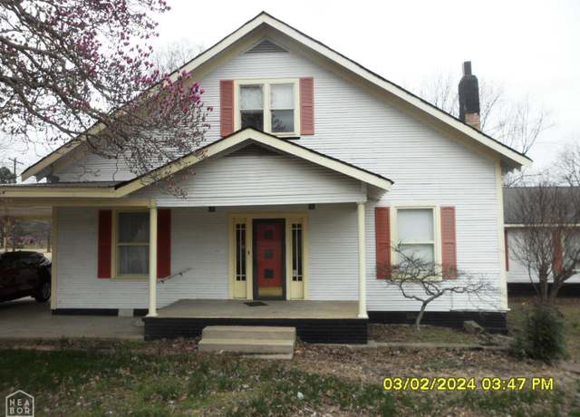 Property at 402 S Hwy 367, Tuckerman, AR 72473, 3 beds, 2 baths