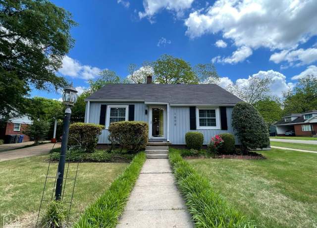 Property at 1506 Lamar Place Pl, Jonesboro, AR 72401, 2 beds, 1.5 baths