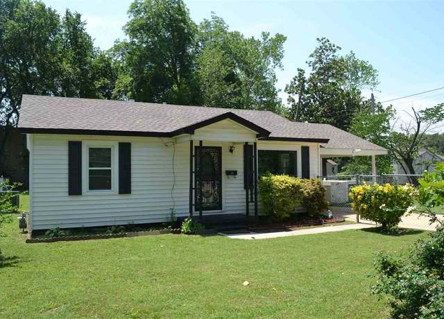 Property at 305 Concord, Jonesboro, AR 72401, 3 beds, 1.5 baths