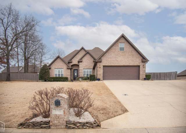 Property at 2228 Sistine Chapel Cir, Jonesboro, AR 72404, 4 beds, 3 baths